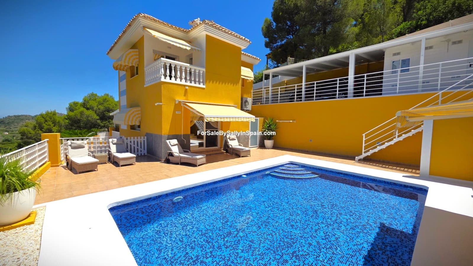 4 bedroom Villa for sale in Palma de Gandia with pool garage - € 395,000 (Ref: 9970846)