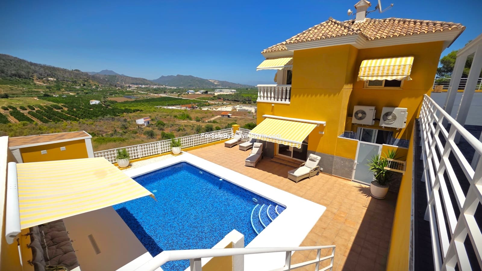 4 bedroom Villa for sale in Palma de Gandia with pool garage - € 395,000 (Ref: 9970846)