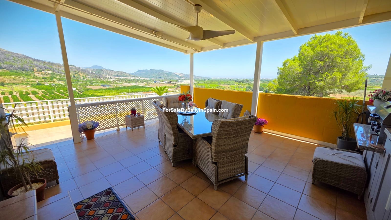 4 bedroom Villa for sale in Palma de Gandia with pool garage - € 395,000 (Ref: 9970846)
