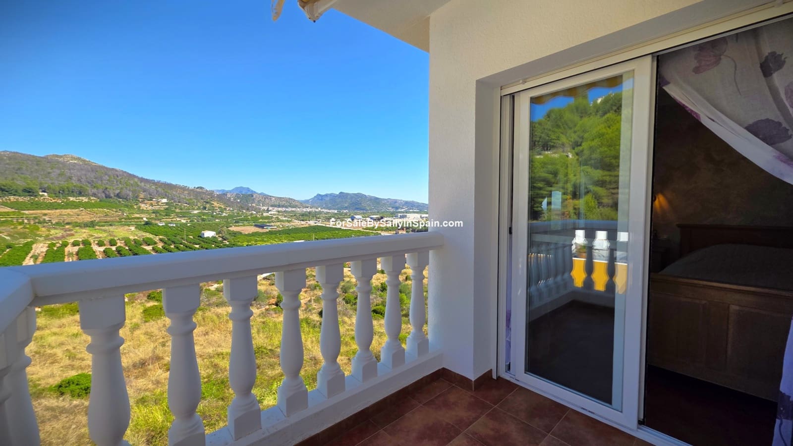 4 bedroom Villa for sale in Palma de Gandia with pool garage - € 395,000 (Ref: 9970846)