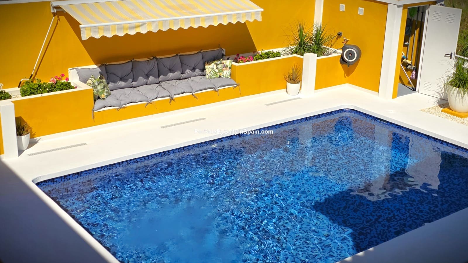 4 bedroom Villa for sale in Palma de Gandia with pool garage - € 395,000 (Ref: 9970846)