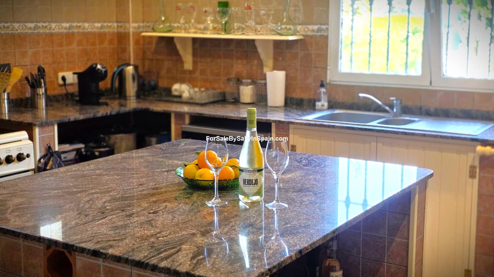 6 soverom Villa til salgs i L'Olleria med svømmebasseng garasje - € 485 000 (Ref: 9970904)
