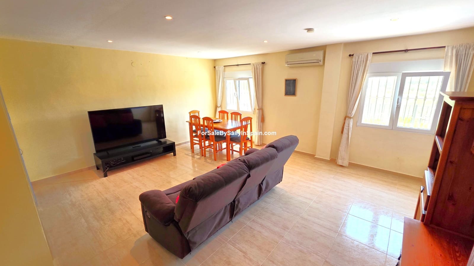 6 soverom Villa til salgs i L'Olleria med svømmebasseng garasje - € 485 000 (Ref: 9970904)