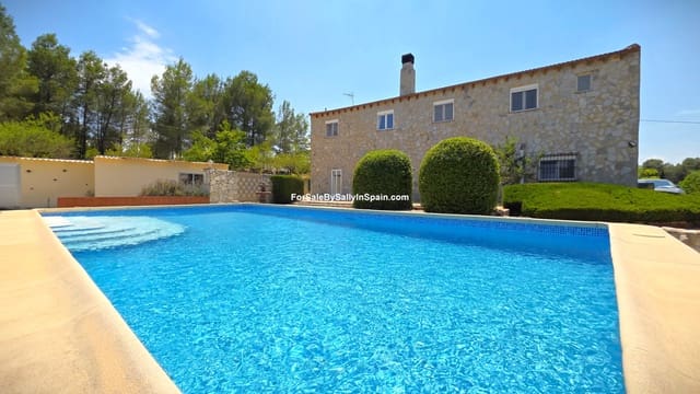 6 chambre Villa/Maison à vendre à L'Olleria avec piscine garage - 485 000 € (Ref: 9970904)