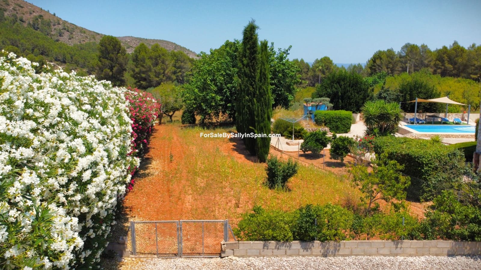 6 soverom Villa til salgs i L'Olleria med svømmebasseng garasje - € 485 000 (Ref: 9970904)
