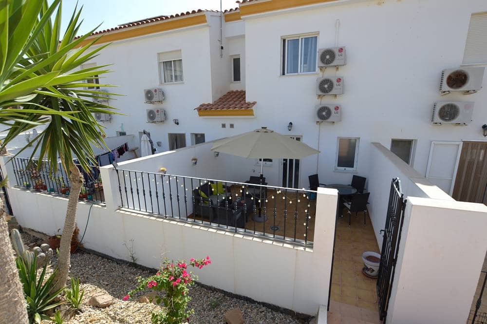 Casa de 2 habitaciones en Sorbas en venta con piscina garaje - 110.000 € (Ref: 10026165)