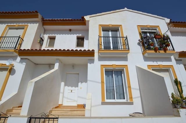 Casa de 2 habitaciones en Sorbas en venta con piscina garaje - 110.000 € (Ref: 10026165)