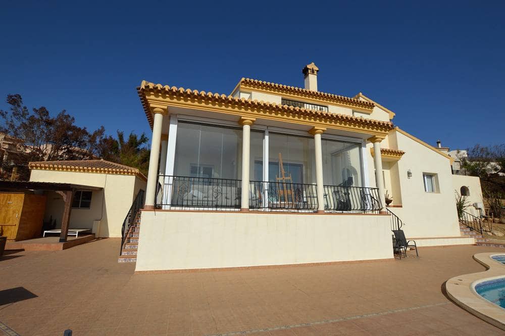 4 soveværelse Villa til salg i Bedar med swimmingpool garage - € 475.000 (Ref: 10095648)