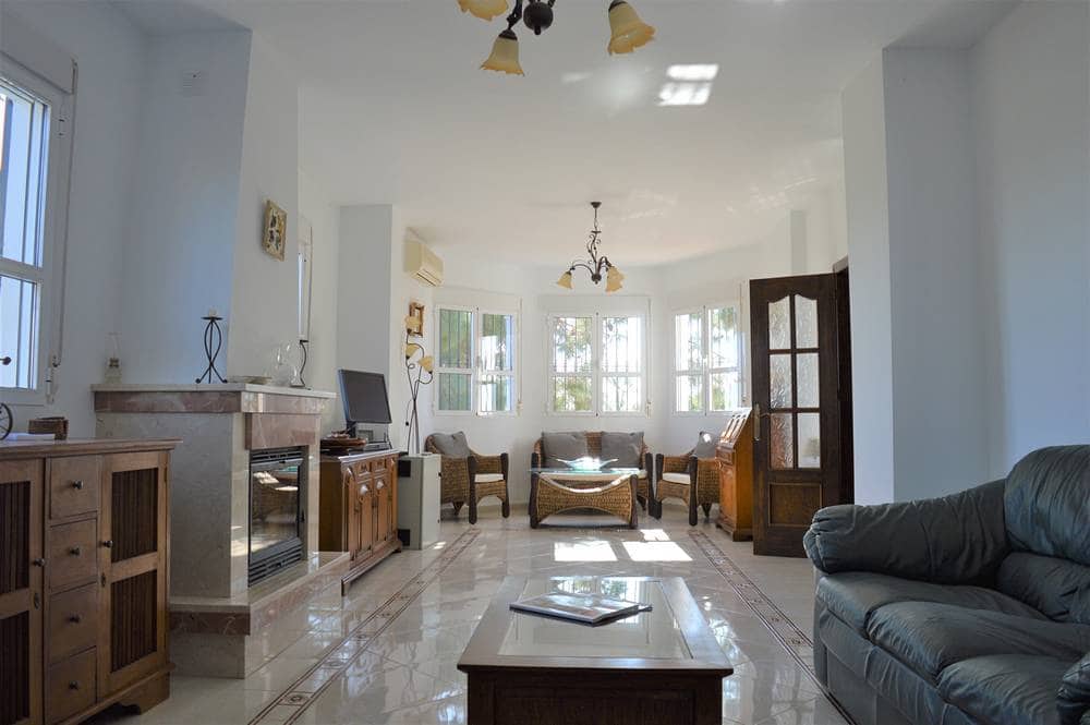 4 sypialnia Willa na sprzedaż w Antas z basenem garażem - 575 000 € (Ref: 10165813)