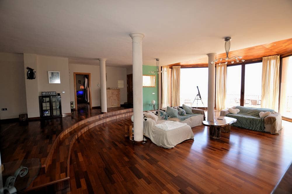 5 bedroom Villa for sale in Los Gallardos with pool garage - € 615,000 (Ref: 3185770)