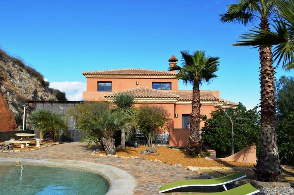 5 bedroom Villa for sale in Los Gallardos with pool garage - € 615,000 (Ref: 3185770)