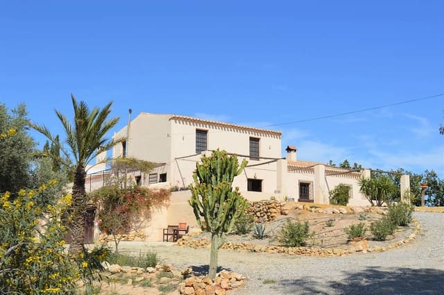 6 quarto Quinta/Casa Rural para venda em Cuevas del Almanzora com piscina garagem - 349 500 € (Ref: 5274000)