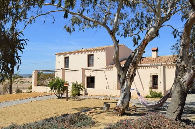 6 quarto Quinta/Casa Rural para venda em Cuevas del Almanzora com piscina garagem - 349 500 € (Ref: 5274000)