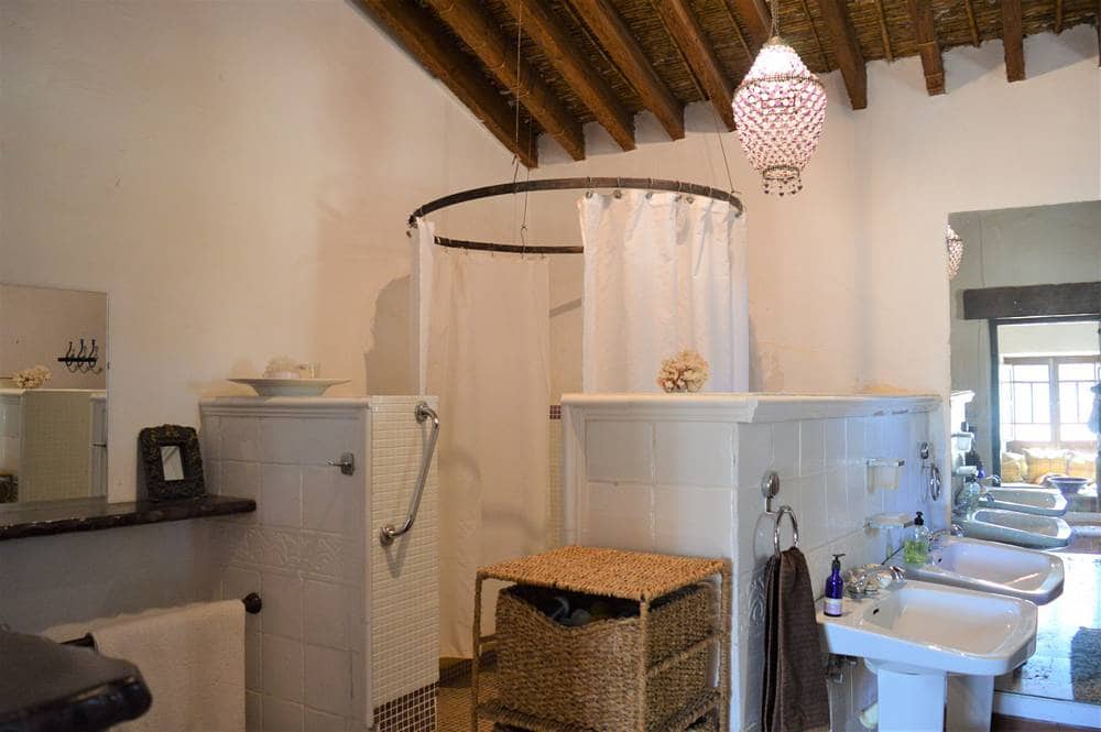 6 soveværelse Finca/Landehus til salg i Cuevas del Almanzora med swimmingpool garage - € 349.500 (Ref: 5274000)