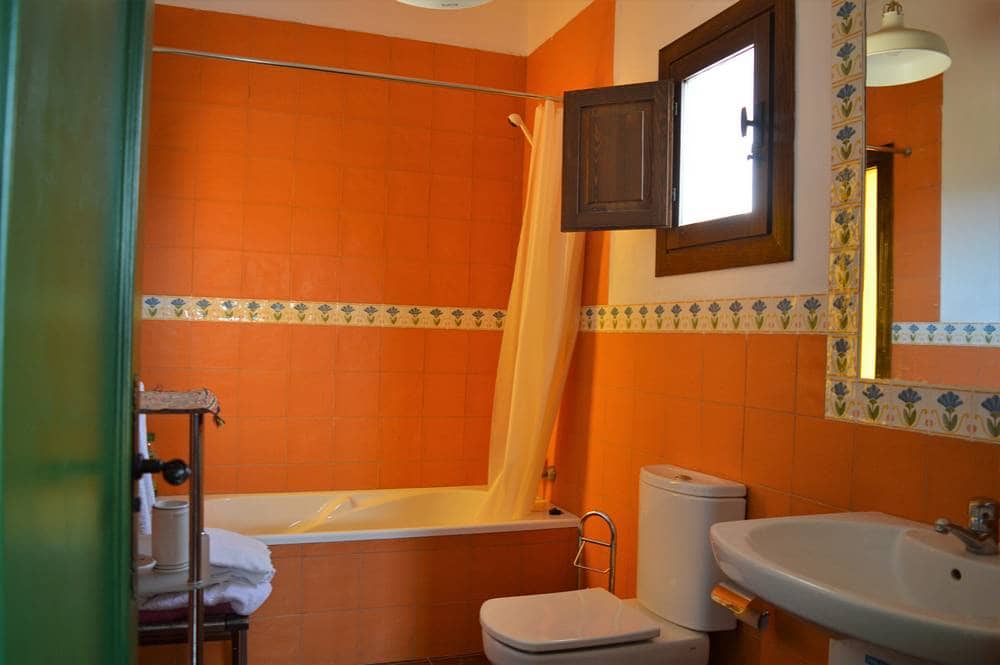 4 soveværelse Finca/Landehus til salg i Lucainena de las Torres med garage - € 339.000 (Ref: 6054415)