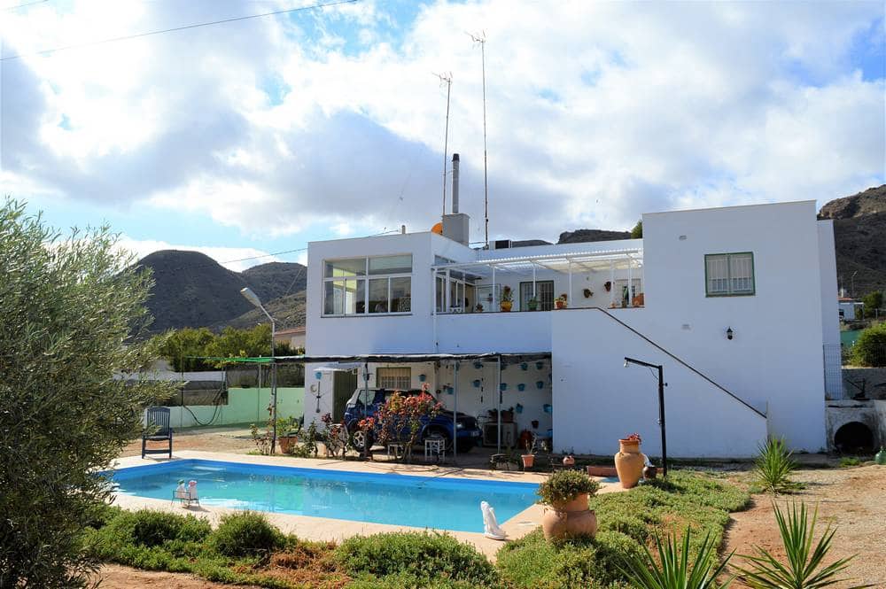 3 soveværelse Villa til salg i Sorbas med swimmingpool garage - € 199.950 (Ref: 6389182)