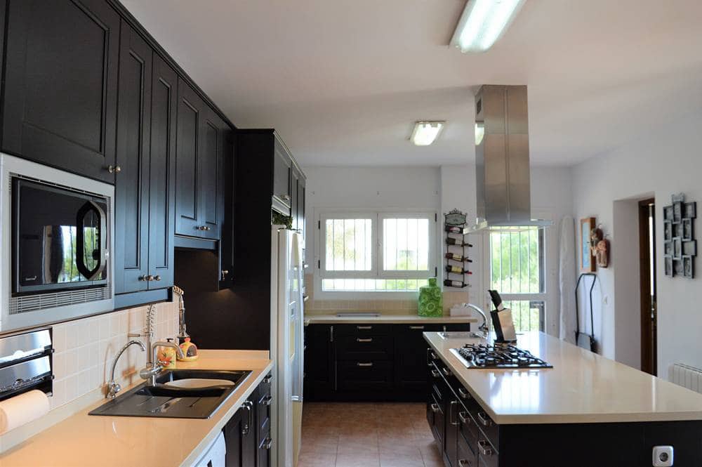 4 soveværelse Villa til salg i Bedar med swimmingpool garage - € 430.000 (Ref: 6658378)