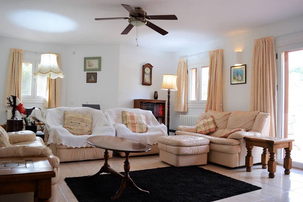 4 soveværelse Villa til salg i Bedar med swimmingpool garage - € 430.000 (Ref: 6658378)