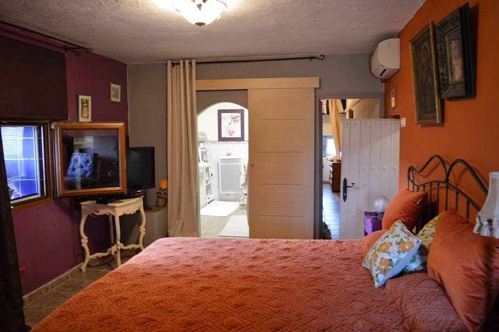 4 sypialnia Finka/Dom wiejski na sprzedaż w Cariatiz z garażem - 165 000 € (Ref: 7302129)