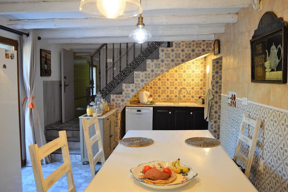 4 sypialnia Finka/Dom wiejski na sprzedaż w Cariatiz z garażem - 165 000 € (Ref: 7302129)