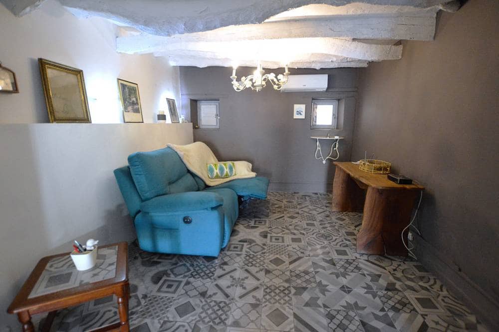 4 sypialnia Finka/Dom wiejski na sprzedaż w Cariatiz z garażem - 165 000 € (Ref: 7302129)