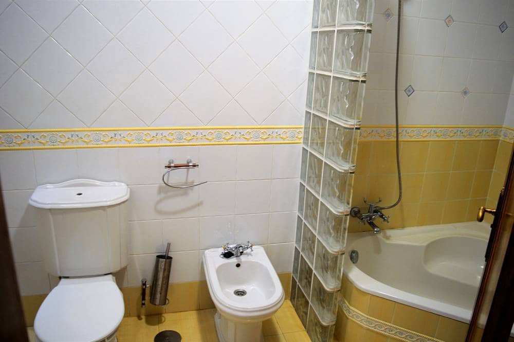 4 soveværelse Villa til salg i Cariatiz med garage - € 260.000 (Ref: 7327235)