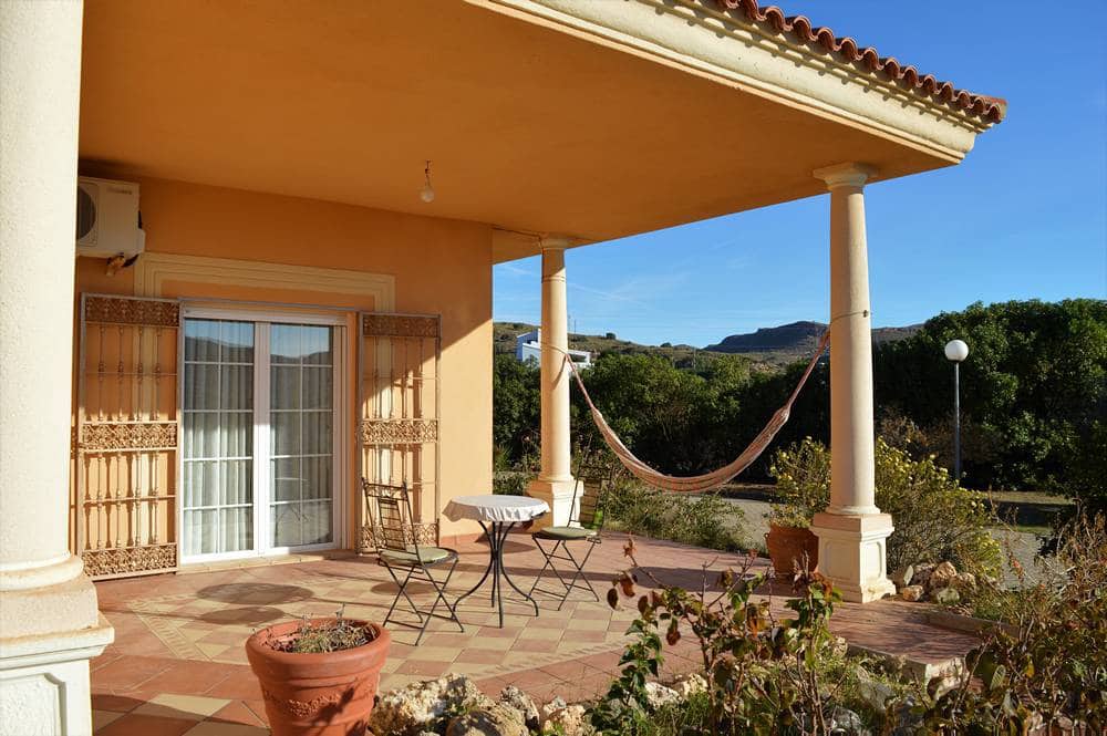 4 soveværelse Villa til salg i Cariatiz med garage - € 260.000 (Ref: 7327235)