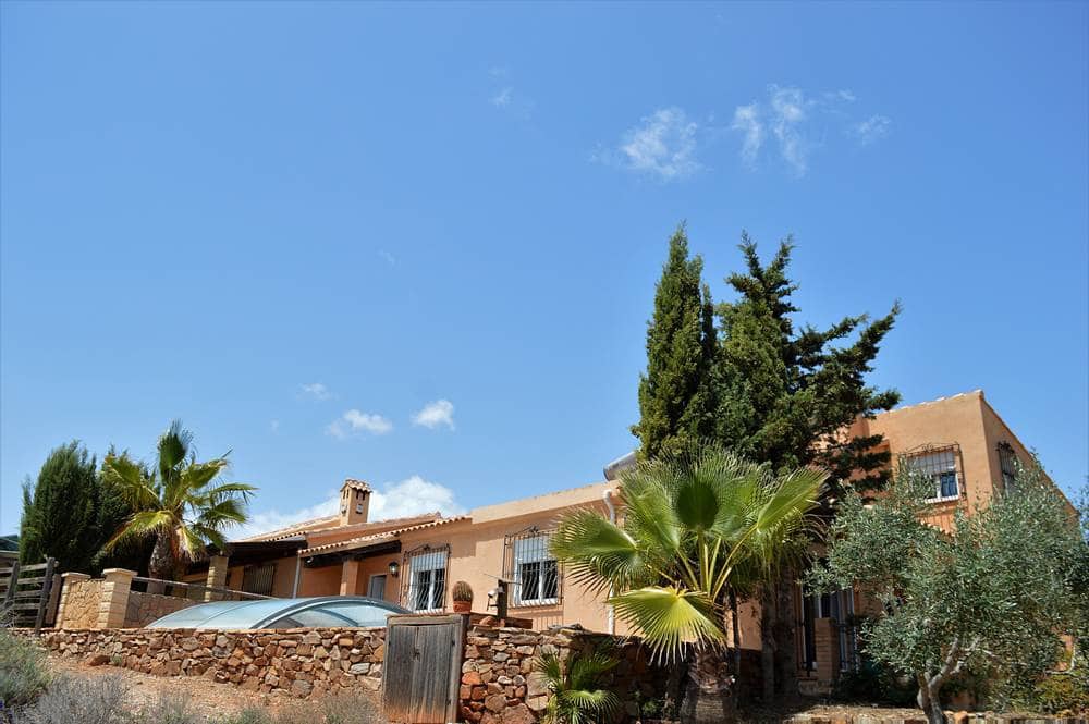 2 quarto Moradia para venda em Bedar com piscina garagem - 340 000 € (Ref: 7590994)