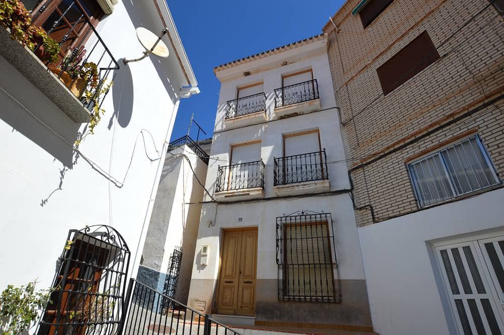 4 makuuhuone Omakotitalo myytävänä paikassa Lubrin - 85 000 € (Ref: 7660652)