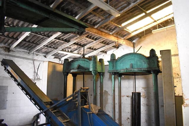 Byhus til salg i Lubrín med garage - € 170.000 (Ref: 7767814)