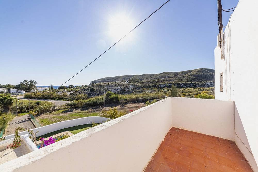 6 quarto Moradia para venda em Agua Amarga com piscina garagem - 1 250 000 € (Ref: 7825727)