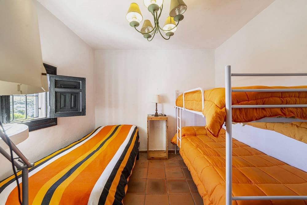 6 quarto Moradia para venda em Agua Amarga com piscina garagem - 1 250 000 € (Ref: 7825727)