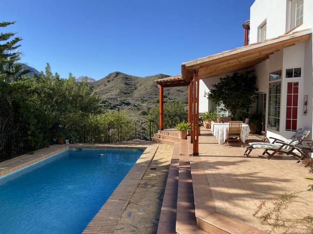 4 makuuhuone Huvila myytävänä paikassa Mojácar mukana uima-altaan 
autotalli - 630 000 € (Ref: 7941010)