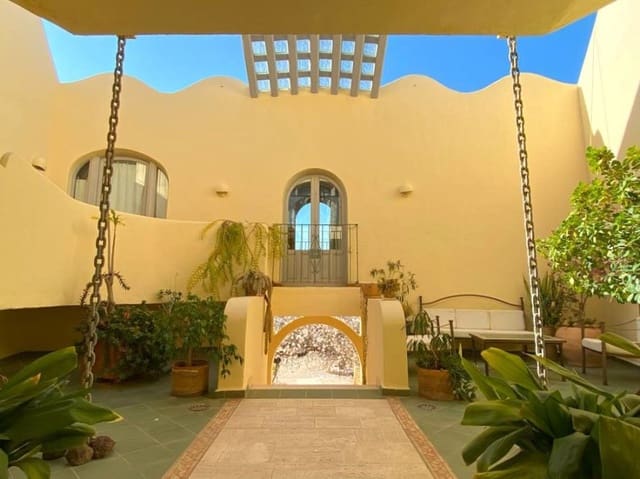 7 soveværelse Finca/Landehus til salg i Carboneras med garage - € 620.000 (Ref: 8193194)