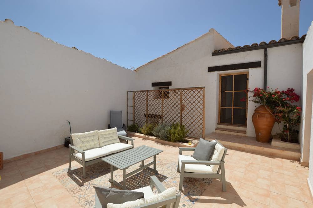 8 soveværelse Byhus til salg i Uleila del Campo med garage - € 190.000 (Ref: 8232804)