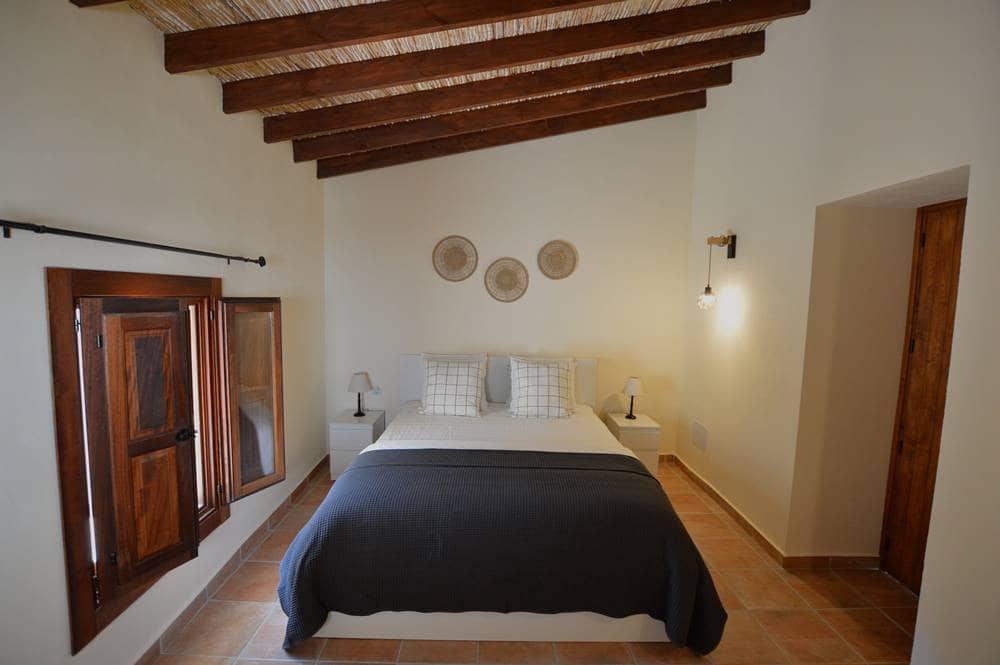 8 soveværelse Byhus til salg i Uleila del Campo med garage - € 190.000 (Ref: 8232804)