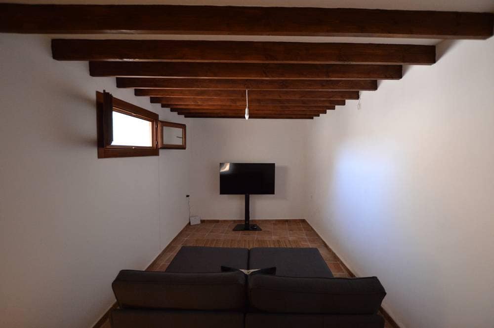 8 soveværelse Byhus til salg i Uleila del Campo med garage - € 190.000 (Ref: 8232804)