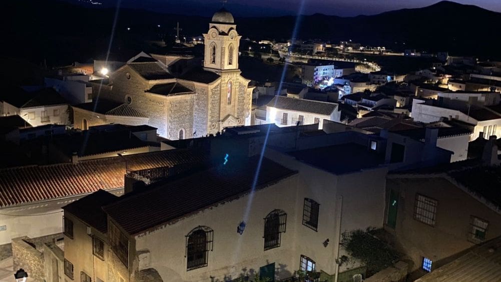 8 soveværelse Byhus til salg i Uleila del Campo med garage - € 190.000 (Ref: 8232804)