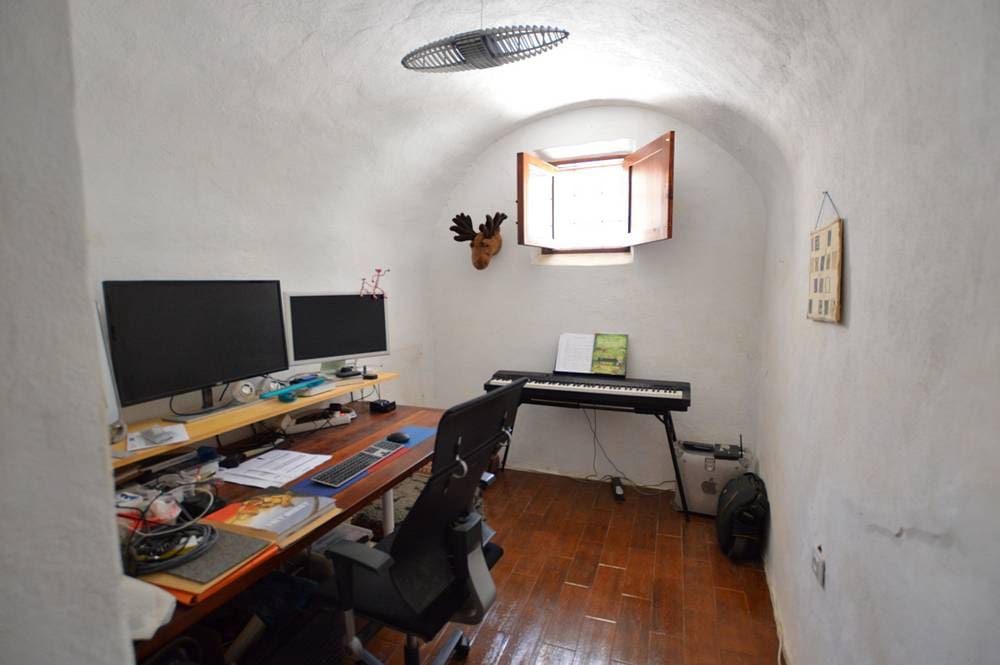 4 soveværelse Finca/Landehus til salg i Antas med swimmingpool garage - € 345.000 (Ref: 8302390)