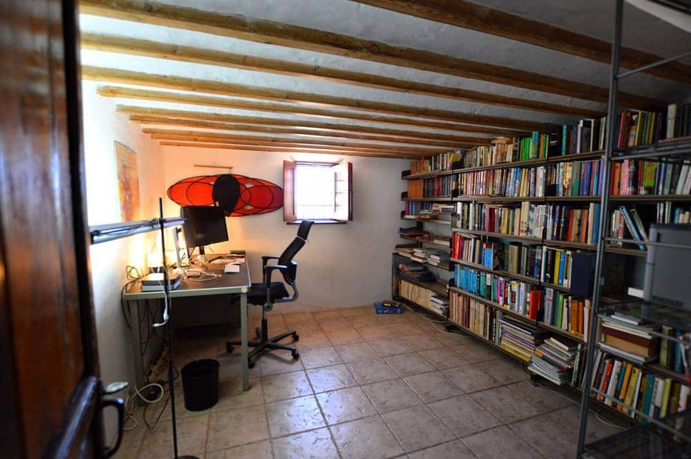 4 soveværelse Finca/Landehus til salg i Antas med swimmingpool garage - € 345.000 (Ref: 8302390)