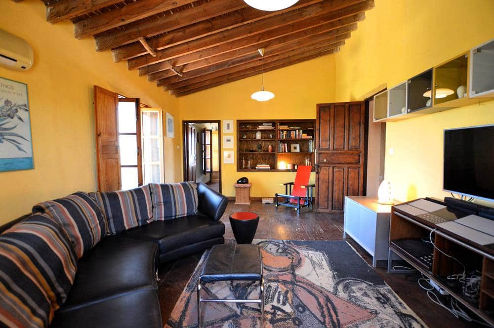 4 soveværelse Finca/Landehus til salg i Antas med swimmingpool garage - € 345.000 (Ref: 8302390)