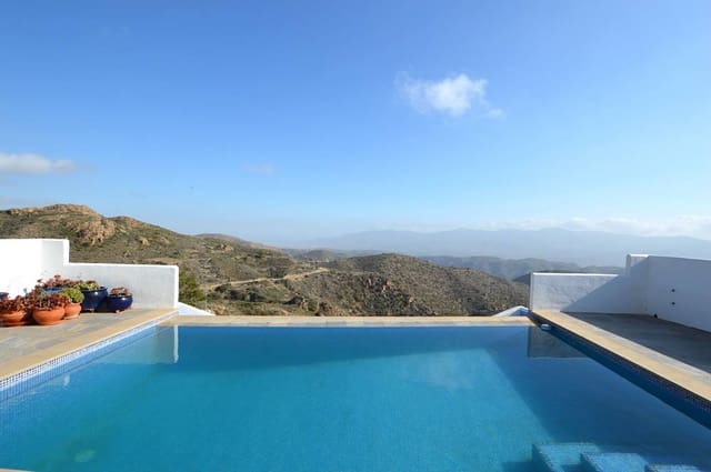 4 soveværelse Finca/Landehus til salg i Bédar med swimmingpool - € 345.000 (Ref: 8633266)