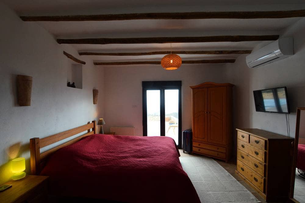 5 soveværelse Finca/Landehus til salg i Bedar med swimmingpool - € 350.000 (Ref: 8684263)