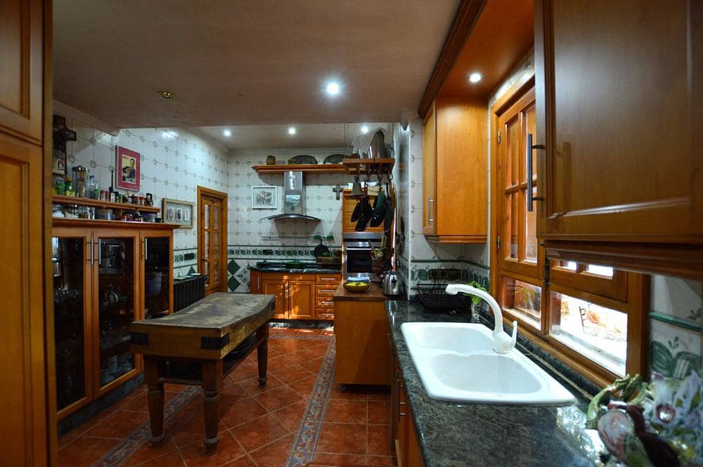 4 bedroom Villa for sale in Mojacar with pool garage - € 985,000 (Ref: 8684264)