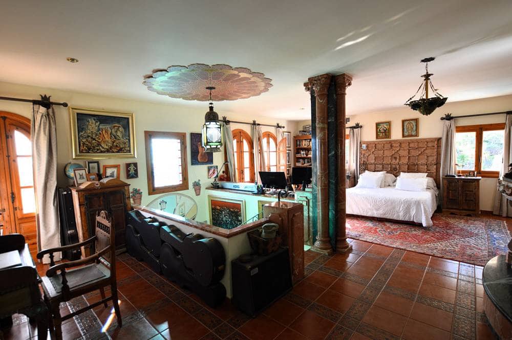 4 bedroom Villa for sale in Mojacar with pool garage - € 985,000 (Ref: 8684264)