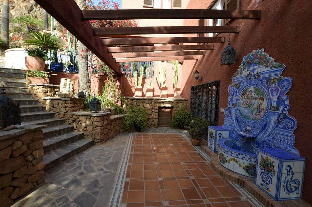 4 bedroom Villa for sale in Mojacar with pool garage - € 985,000 (Ref: 8684264)