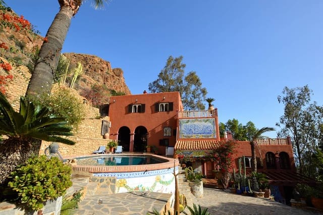 4 bedroom Villa for sale in Mojácar with pool garage - € 985,000 (Ref: 8684264)