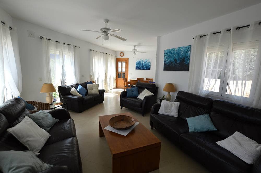 4 bedroom Villa for sale in Bedar with pool garage - € 525,000 (Ref: 8923159)