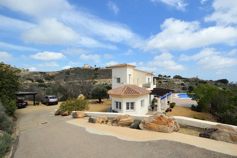 4 bedroom Villa for sale in Bedar with pool garage - € 525,000 (Ref: 8923159)