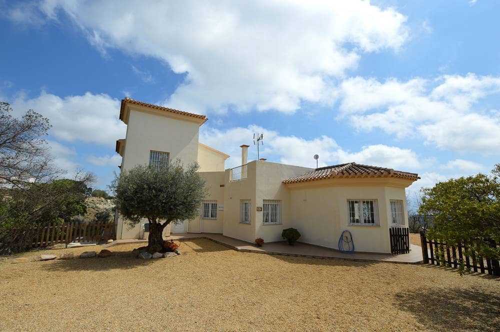 4 bedroom Villa for sale in Bedar with pool garage - € 525,000 (Ref: 8923159)